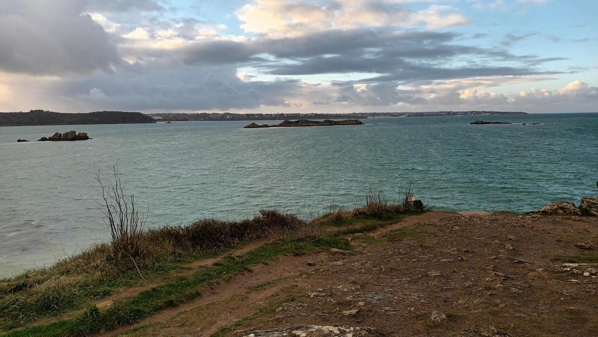 La Ville Es Colins Beaussais Sur Mer Exterior photo